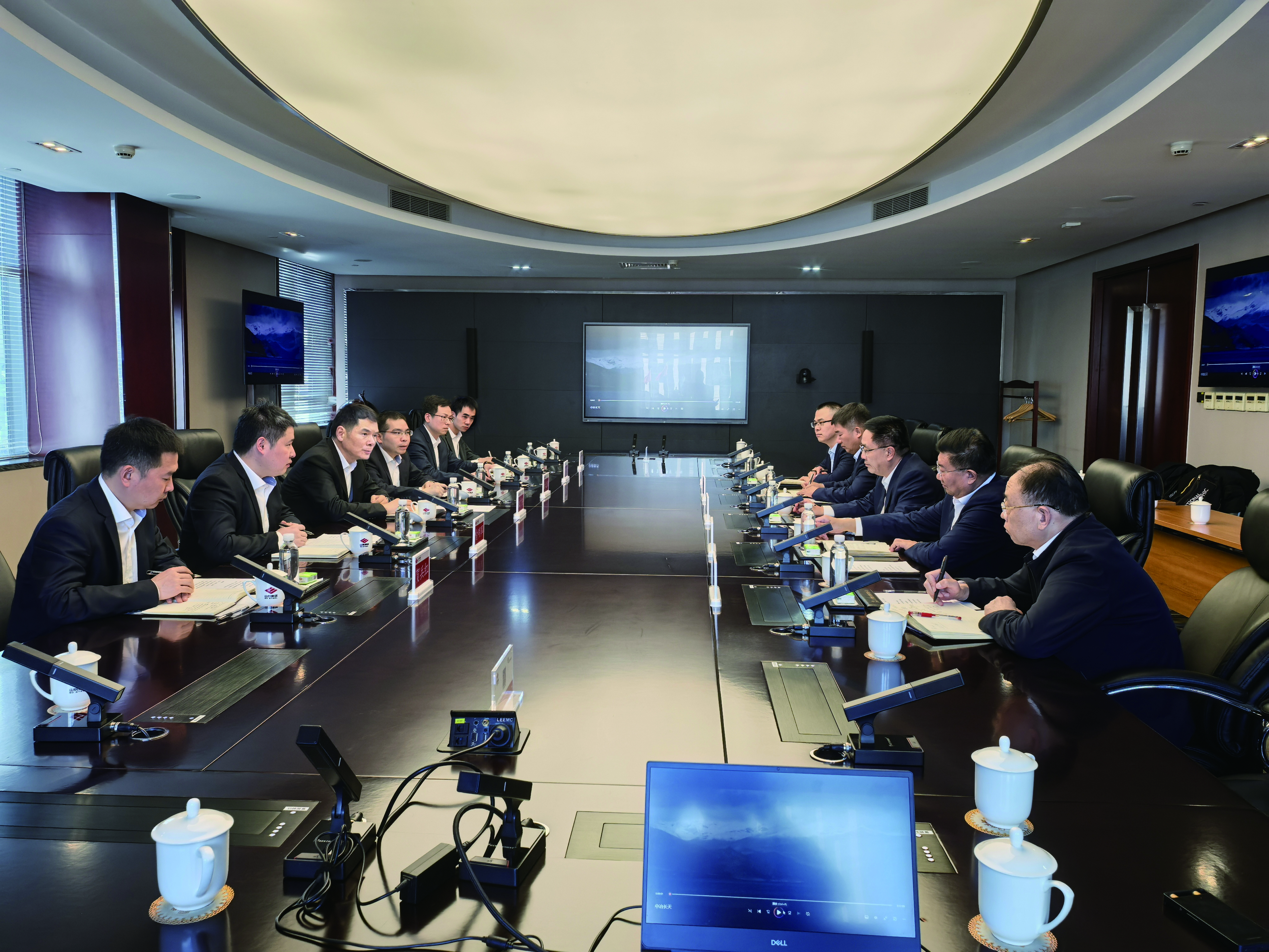 0326Scene of the Meet